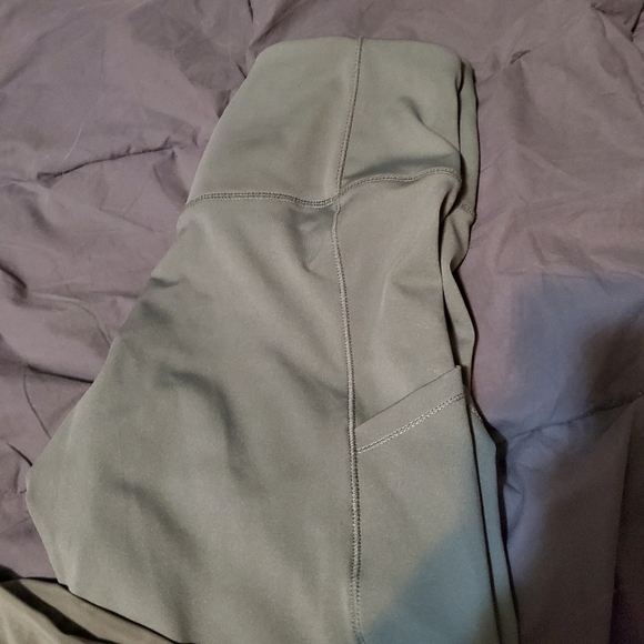 𝅺LEGGINGS - Picture 2 of 5